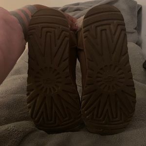 UGG BOOTS